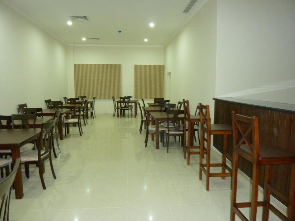 Rest Inn Hotel Suites 阿可贺巴 外观 照片